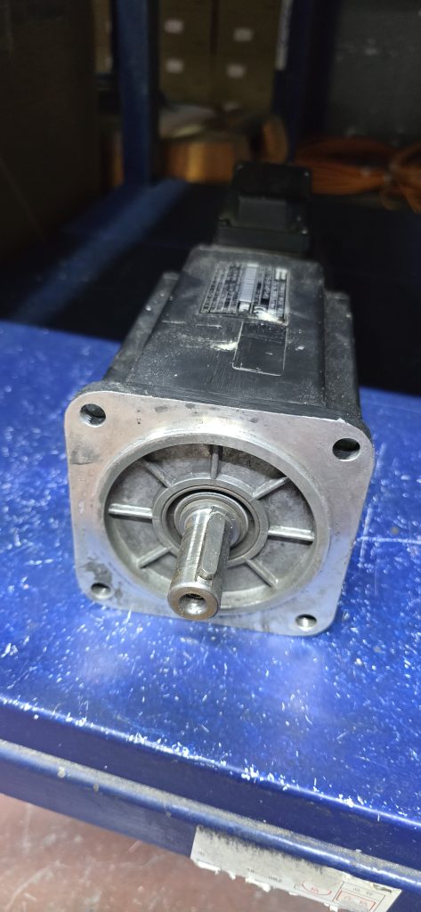 Rexroth Indramat MKD071B-061-KP1-KN Servo Motor