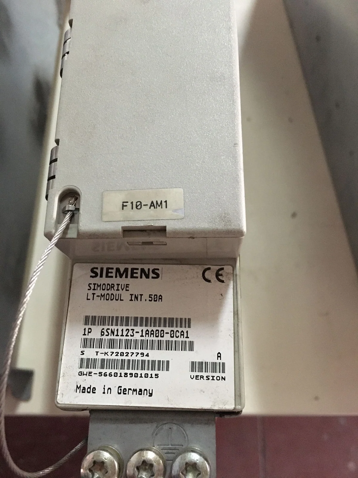 Siemens 6SN1123-1AA00-0CA1 Servo Sürücü yedek parça fotoğrafı 2