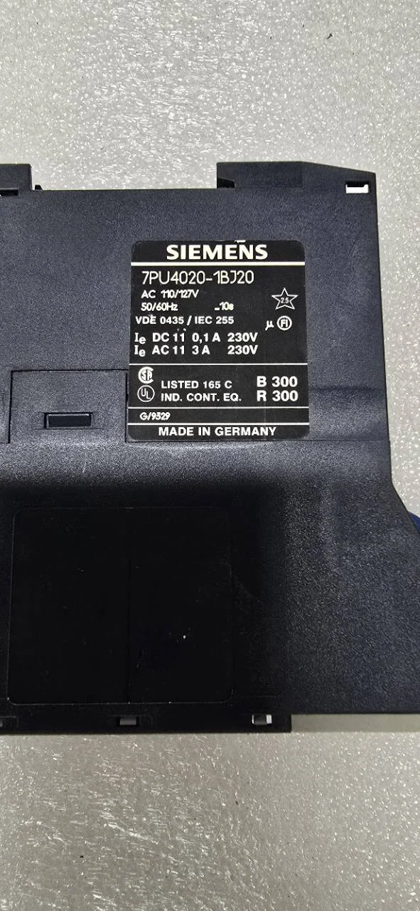 Siemens 7PU4020-1BJ20 Çekmede Gecikmeli Zaman Rölesi yedek parça fotoğrafı 2
